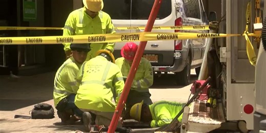HECO crews working to restore power to Downtown Honolulu