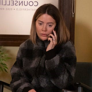 Coronation Street Soap Scoop! Rob follows Betsy