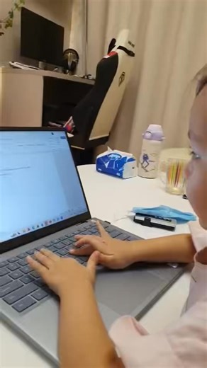 Д. Шинэзаяа on Instagram: "Ийм гоё хайр хүлээж байхад гэрлүүгээ яарахаас өөр яах юм бэ тиймээ 🥹❤️ А. Ууганбаяр"