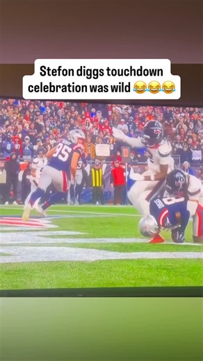 Daily viral content on Instagram: "Stefon diggs touchdown celebration was wild 😂😂😂 #nfl #stefondiggs #patriots #afcdivisional #texans"