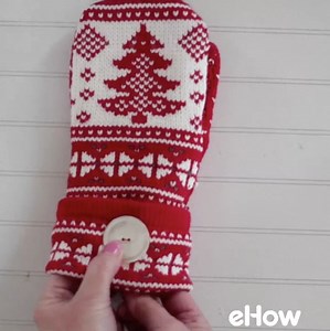 368K views · 1.1K reactions | Make beautiful mittens from an old sweater! | ehow | Facebook