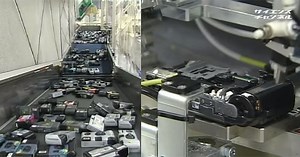 This is How Fujifilm Recycled Disposable Cameras in 1998