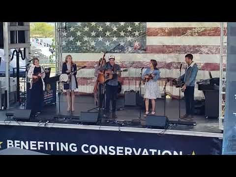 Top Of The World - The Petersens Live at Lake Ray Roberts Texas #ThePetersens