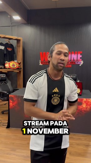 PRESS-CON 2 WARZONE SHOW SEASON 1 MALAYSIA VS INDONESIA MALAYSIA VS INTERNATIONAL Pada hari Sabtu , Tanggal 1 Nov 2025 , Pukul 6ptg MYT & 5ptg WIB , Kita akan mengadakan Press Conference kedua menuju acara Warzone Vol.1 Malaysia Vs Indonesia Vs International . Perang bakal tercetus 🔥 Jangan lupa dapatkan Ticket & Beli PPV👇 🎟️ Tickets & PPV: wwcworld.com & VIDIO 📲 Follow for fight updates & https://m.youtube.com/@WarzoneWorldChampionship Saksikan Press Con 1 Nov 2025 di 5 Channel Youtube👇 📺
