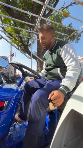 Khan EngineeringWorkshop on Instagram: "Farmtrace 60 Farmtrace 45 Farmtrace 39 Farmtrace 47 Farmtrace 42 Farmtrace 50 Farmtrace 35 Farmtrace New Model ll Khan Engineering Workshop Charkhi Dadri Haryana 🎁 // Top model Band chatri and Bumper 🧿 // tractor modified Charkhi Dadri 🫀 // Phone :- 9991089686 ☎️ // चरखी दादरी में सबसे सस्ते बंपर बंद छतरी फ्लैट पायदान ll खान इंजीनियरिंग वर्कशॉप चरखी दादरी हरियाणा ll 🌹🌹🌹🌹🌹🌹🌹🌹🌹🌹 चरखी दादरी #Charkhi Dadri अम्बाला #Ambala भिवानी #Bhiwani फरीदाबाद