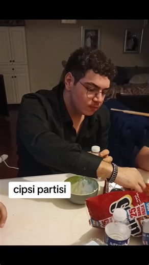 Didi ve Ailesi (@_didi_snp) adlı kullanıcının Acnatro Kalbim Ağır Yaralı - ACNATRO ile oluşturduğu videoları