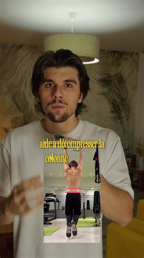 Louis Labreze | Sport , Alimentation et Vitalité 🧬 on Instagram: "ET SI 2 MINUTES PAR JOUR POUVAIENT TOUT CHANGER ? ⏳ Le dos comprimé par les heures de bureau. Les épaules qui tombent en avant. La posture qui s'effondre, doucement... Vous connaissez ? 👉 Et si la solution était aussi simple que de vous suspendre ? Je ne parle pas d'un entraînement intense, mais d'une pratique : la suspension passive à une barre de traction. 🔬 Pourquoi c'est un game-changer ? ➤ Décompression vertébrale : Lutter