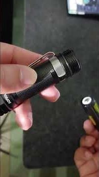 A melhor lanterna custo-benefício para trilha, emergência e EDC? Testei a Sofirn SC18 do AliExpress