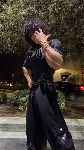 jaydon ortiz on Instagram: "happy thanksgiving. thankful for you all, so heres a sneak peek at december’s collection. will announce giveaway winner after the black friday collection closes! @breathedivinity black friday is live code JAY for 20% off @gorillamind black friday sale is live code JAYDON for 40% off #aesthetics #breathedivinity #fitness"