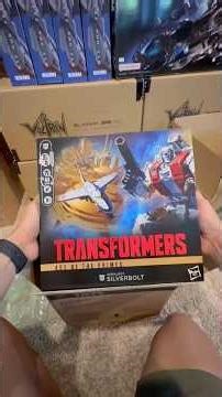 Transformers Age of the Primes Class Aerialbot Silverbolt by Hasbro. #unboxing #transformers