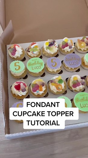 Vegan Cupcake Toppers: Buzz Lightyear Fondant Tutorial