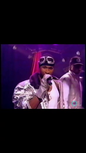 Usher's Iconic Performance of 'U Make Me Wanna'