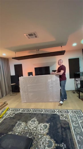 Not All Studio Treatment Is the Same Every studio starts with a different physical setup. Room size, ceiling height, desk position, speaker placement, and how the room is used all change how sound reflects and builds up in the space. Because of that, treatment decisions are made room by room. Layouts are based on the specific conditions of the studio rather than a fixed package or standard plan. Panel placement, movable gobos, and ceiling treatment are chosen to match the room’s layout and the w