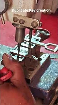how duplicate keys are made. key making machine