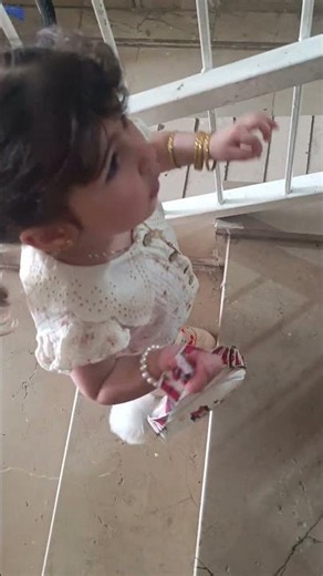 Mira wants to take the elevator #ThePrince #Mira