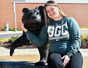Rebecca Morillon once feared college wasn't for her. After serving in the U.S. Marine Corps and starting a family, she decided to take a leap of faith and enrolled at #GGC, finding a community of faculty, staff and students that believed in her success. On Dec. 12, she'll graduate with a health science degree – just in time to welcome her second child. Learn more: https://www.ggc.edu/about-ggc/news/marine-corps-vet-young-mother-earns-ggc-public-health-degree #GGCgrad #GeorgiaGwinnettCollege #Fin