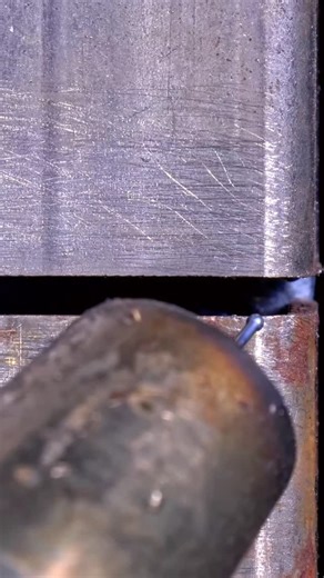 IDEA on Instagram: "Welding with a gas mixture. #welding #welder"