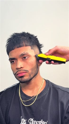 Modesto, California Barber 💫| Link in Bio to Book your next appointment/ or DM as well 💈| burst fade with texture ‼️| Modesto/Ceres Barber ✅ #miami #california #viral #trending #modesto