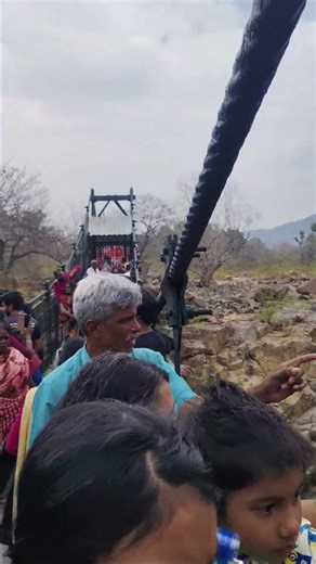 you like this video friends command me