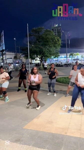 #salsa #rumbaaerobica #destacame #UrbanFitnessPorSiempre💪🏾💚🚀
