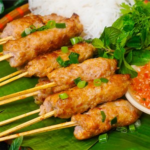 Bí quyết làm NEM NƯỚNG giòn dai với cách pha nước chấm nem đặc biệt #monngon #monngonmoingay #bepnhagiang #nemnuong © Bản quyền của video này thuộc về Origin Media SJC © The copyright of this video belongs to Origin Media SJC | Bếp Nhà Giang