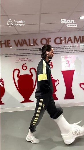 Dominik Szoboszlai rocks the old school T90s 😮‍💨 #PremierLeague #Liverpool