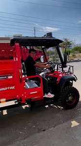 PREDATOR 4x4 con la mejor tecnología, tolva de plancha estriada con capacidad de carga de 2TN #RISMOTOR #losmejorescargueros #4x4 | Rismotor