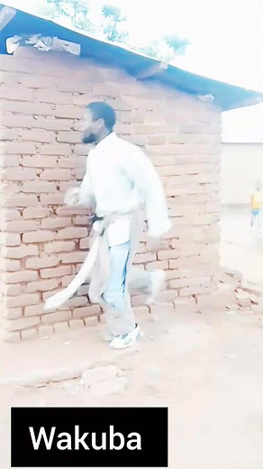 Wakuba #tranding #crazy https://youtu.be/FBIf5YvKL_w?si=9QXQ0N6iStj2R8jf | Red Eye Kaundama Chunga