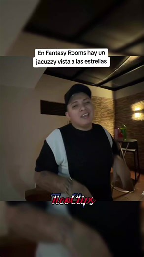 Experience the Starry Jacuzzi at Fantasy Rooms