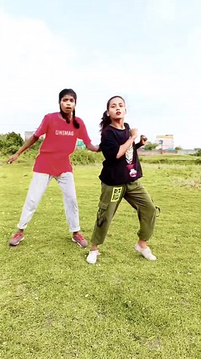 13K views · 537 reactions | Lat lag gayee 殺殺 #reelsvideo #trendingreel #dance #reels2025 | Krishna Mondal | Facebook