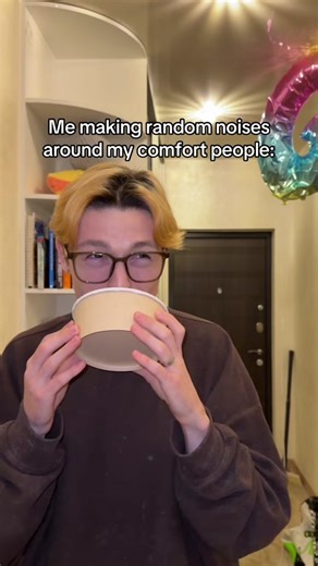 Understanding Comfort and Humor in Casual Eating