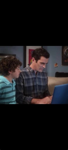 Modern Family Edits: Ariel Winter & Sarah Hyland