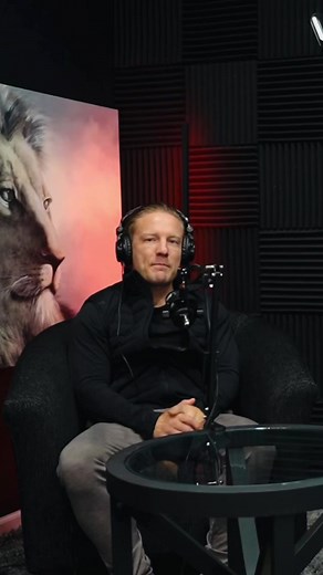 54K views · 1.8K reactions | Ever think about taking on a second job to save up for something big? Sacrificing the extra time and energy can pay off in the long run. #secondjob #savinggoals #savingforthefuture | Travis Lang | Facebook