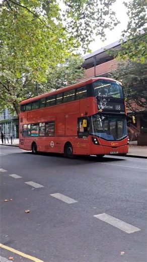 *Flashes* Go Ahead London WHV163 on the 188 to Tottenham Court Road #goaheadlondon #buses