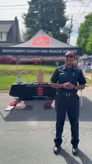 .@mcfrs Community Engagement Team joined at Montgomery Hills Street Fest in Silver Spring by first due fire station FS719 & crew, everybody is fully engaged @MontgomeryCoMD - We love our friends & neighbors