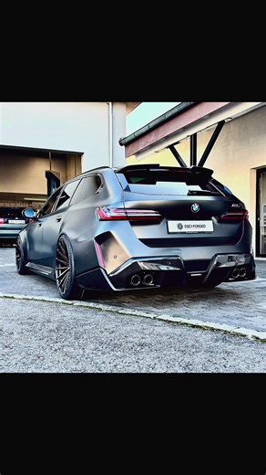 Crazy stealth bomber setup, M5 G99 on #dsautowerke #DSC1 FORGED wheels, H&R suspension and carbon performance package. get your offer now💥available from stock ⬇️ -Hyper Silver -Matt Black -Dark Bronze -Gunmetal -Brushed #DSC1Forged #DSC1 #ForgedWheels
