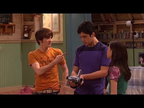 Drake & Josh - Drake & Josh Prepare To 🎥 Their Video For “Pump My Room” When Megan Interrupts