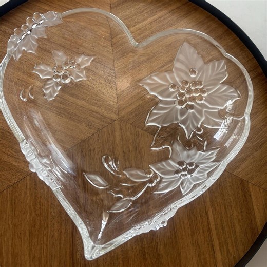 Mikasa Crystal Poinsettia Heart-shaped Dish - Etsy