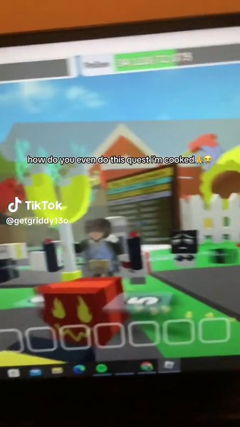 #roblox#beeswarm#beeswarmsimulator #fyp#funny#help#ineedhelp#howto#helpmetiktok #question