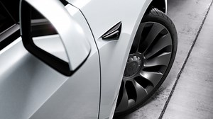 Brief Analysis Of Tesla Withdrawing Ultrasonic Sensors From Its EVs