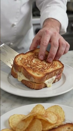 how to make easy or preparation croque monsieur 😜😋#foryou #food #love #recipe #cooking #breakfast