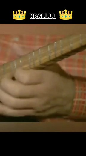 Mastering the Lute: Strumming Techniques and Tips