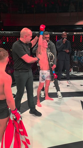 𝙁𝙄𝙂𝙃𝙏𝙎𝙏𝘼𝙍 𝘾𝙃𝘼𝙈𝙋𝙄𝙊𝙉𝙎𝙃𝙄𝙋 on Instagram: "Taylor Perkins becomes the first ever FSC Strawweight Champion 🏆"
