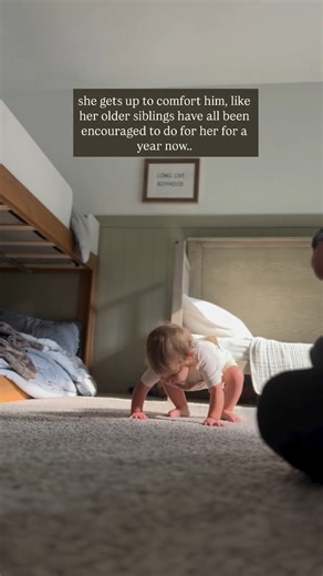 Sibling connection caught on camera 🥹 🎥: @saralynnangulo | Motherly