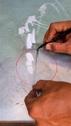 simple technique for finding the axis of a circle