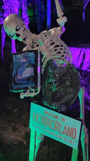 Amazing Goosebumps #Halloween House! Complete with Horrorland, Slappy, The Haunted Mask