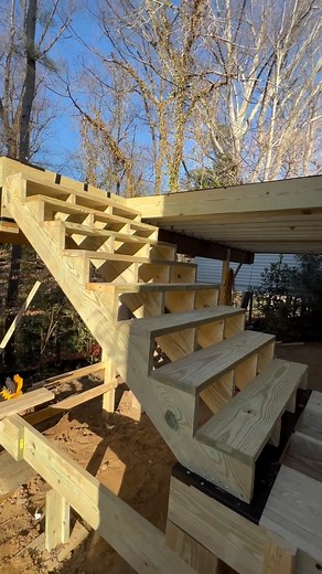 3.4K views · 28 reactions | Laying the groundwork for paradise, one step at a time! @jorge.rincon0 on IG building step stringers with just a snap of the finger!﫰 Click here to start crafting your dream backyard: https://www.yellawood.com/find-a-dealer/ | YellaWood | Facebook