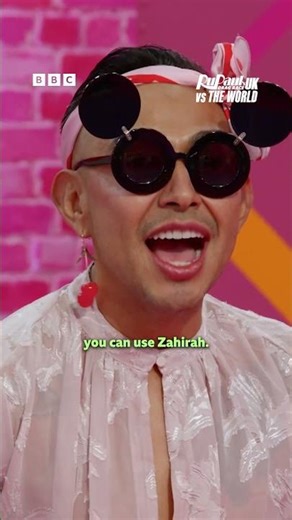 The library is open 📖 - BBC