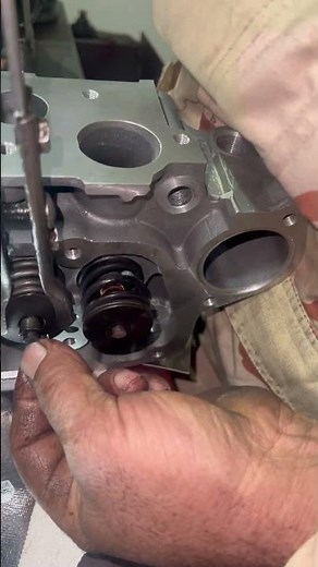 How to install valve springs on your car engine?#shorts#automobile#mechanic#automotivetools#engine