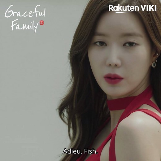 Im Soo Hyang certainly knows how to make a splash when saying goodbye to her fishy friend! 🐟😮 Watch Graceful Family now on Viki: http://bit.ly/GracefulFamilySNS | Viki